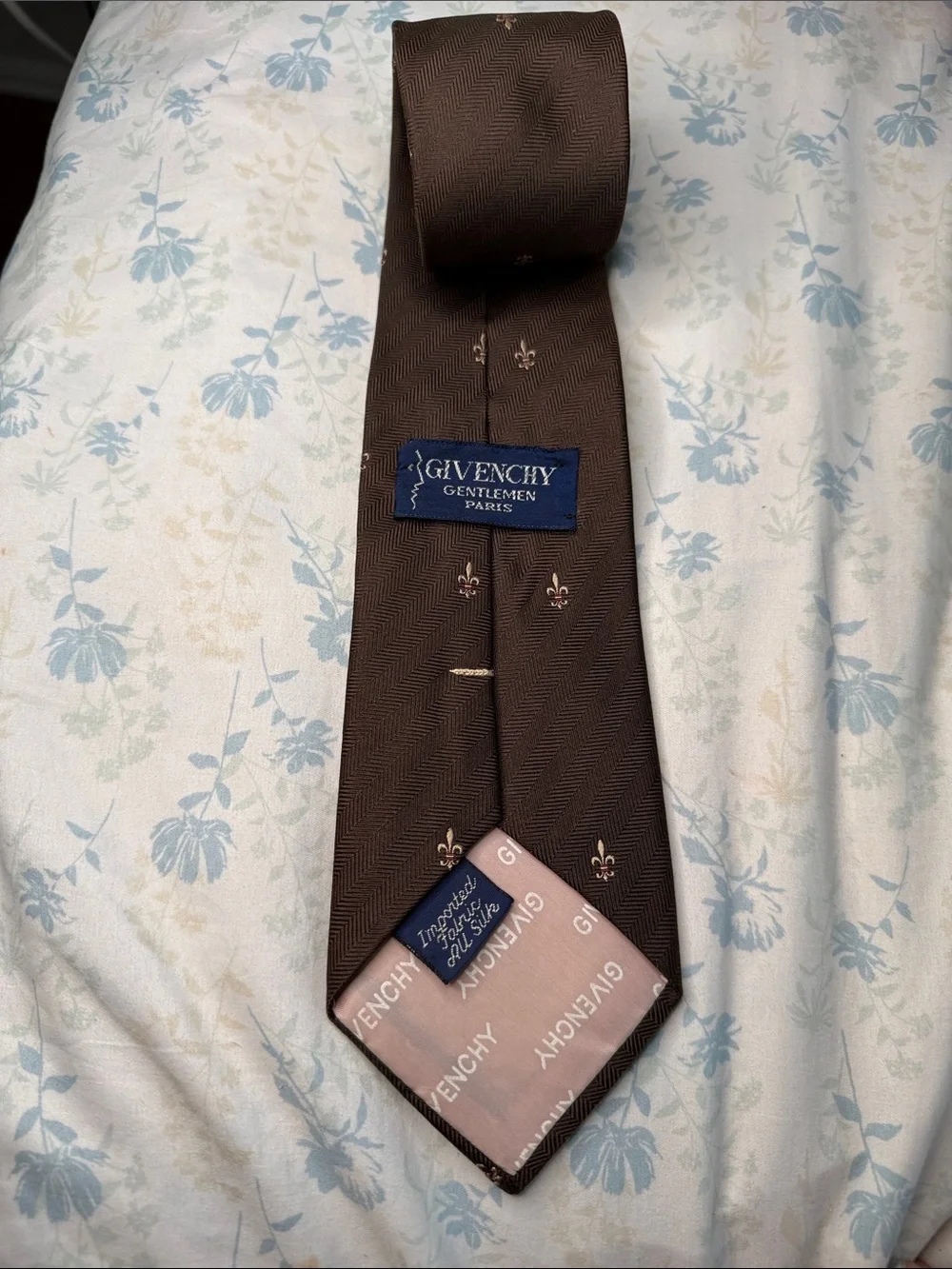Givenchy Gentlemen Paris Silk Tie Brown Fleur De Lis Chevron Weave